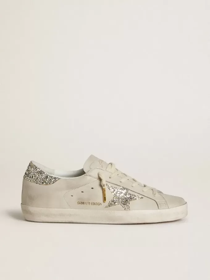 Super-Star LTD für Damen aus elfenbeinfarbenem Nappaleder mit platinfarbenem Glitzerstern und Fersenlasche