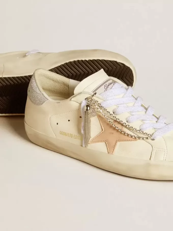 Super-Star LTD für Damen aus Nappaleder mit nudefarbenem Lederstern und glitzernder Fersenlasche