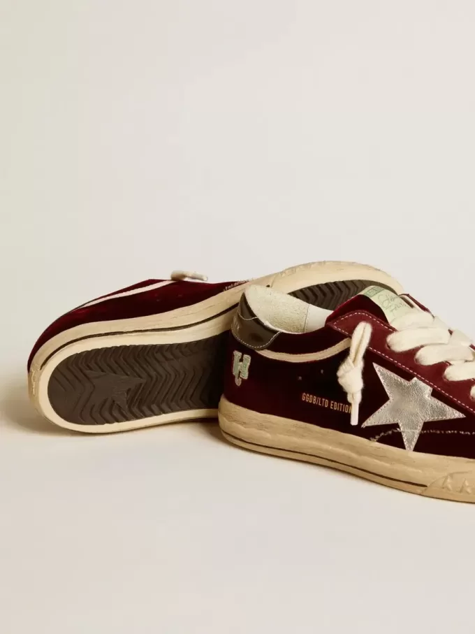 Super-Star LTD für Damen aus Samt mit metallischem Lederstern und Fersenlasche