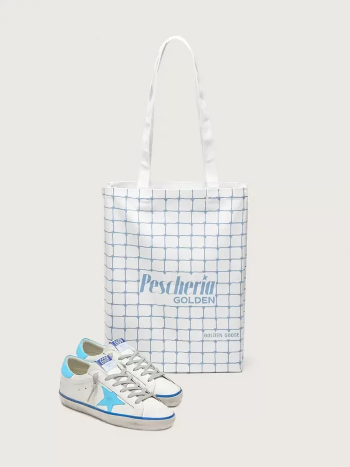 Super-Star LTD für Damen aus weißem Leder mit hellblauem Lederstern und Fersenlasche
