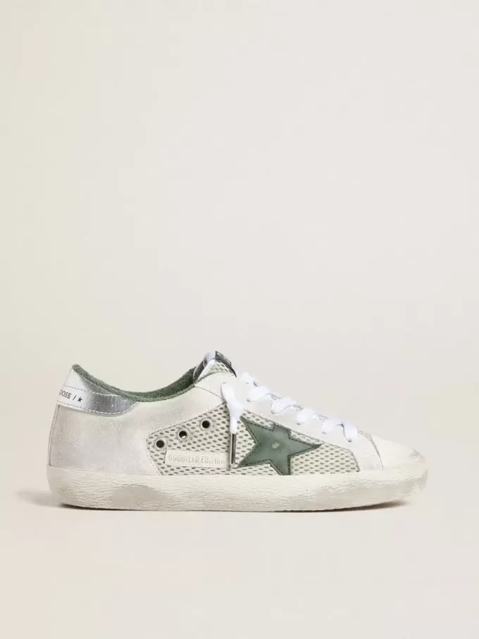 Super-Star LTD für Damen aus weißem Wildleder und Mesh mit grünem Lederstern und silberfarbenem Lederabsatz