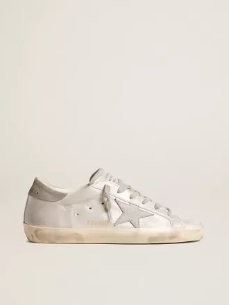 Super-Star-Sneaker aus grau-weißem Leder mit Glitzereffekt und Lederstern