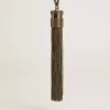 Tassel-förmiger Anhänger aus silberfarbenem Messing mit Kristallen Tassel-förmiger Anhänger aus silberfarbenem Messing mit Kristallen