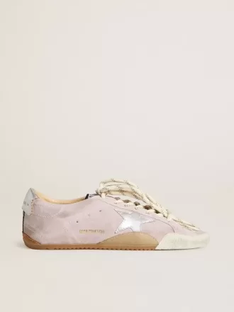 True-Star für Damen aus pastellrosa Wildleder mit silbernem Stern und Fersenlasche