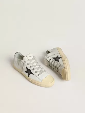 V-Star aus Leder mit schwarzem Stern und Fersenlasche aus Leder mit Krokodilprägung