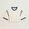 Verkürztes T-Shirt aus weißer Baumwolle mit Schriftzug auf der Rückseite Verkürztes T-Shirt aus weißer Baumwolle mit Schriftzug auf der Rückseite