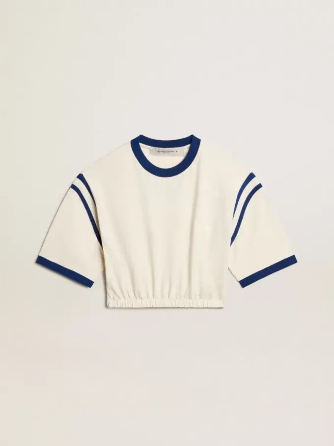 Verkürztes T-Shirt aus weißer Baumwolle mit Schriftzug auf der Rückseite Verkürztes T-Shirt aus weißer Baumwolle mit Schriftzug auf der Rückseite