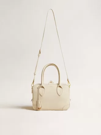 Vita Bag aus butterfarbenem Leder mit goldenen Details