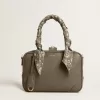 Vita Bag aus salbeigrünem Leder mit goldenen Details