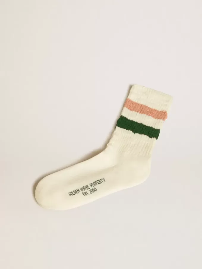 Weiß getrunkene Socken mit Distressed-Details und rosa-grünen Streifen