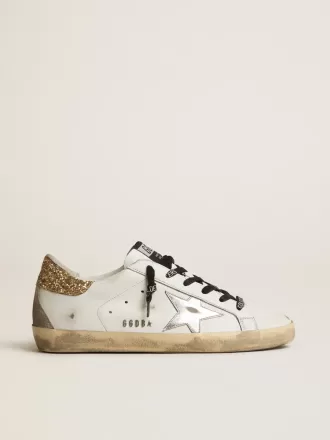 Weiße Super-Star-Damenschuhe aus Leder mit glitzernder Fersenlasche