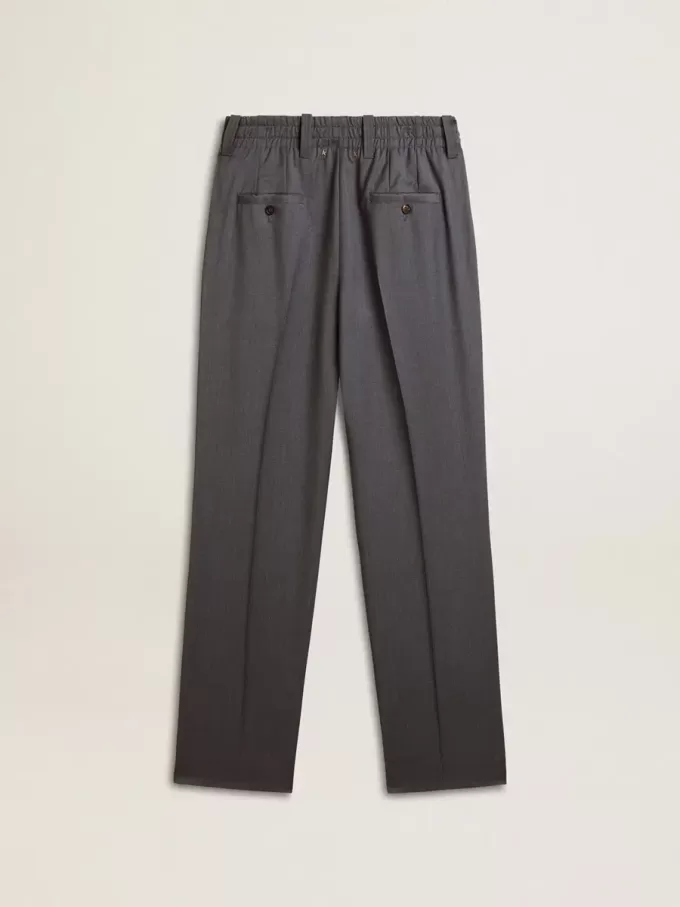 Weite Damenhose aus babyblauer Wolle