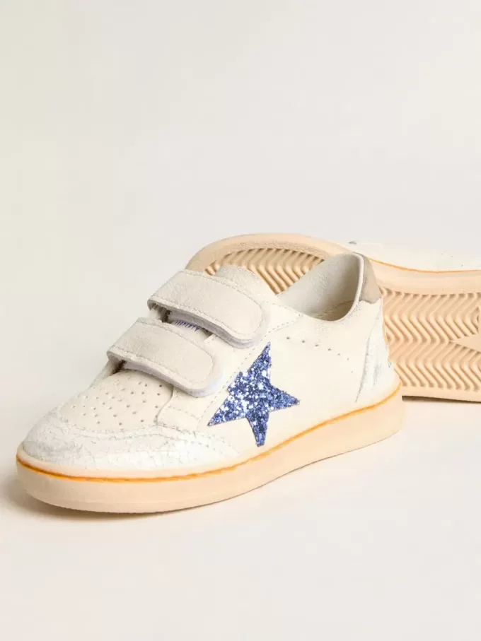 Young Ball Star mit blauem Glitzerstern und beigem Wildleder-Fersenlasche
