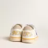 Young Ball Star mit blauem Glitzerstern und beigem Wildleder-Fersenlasche