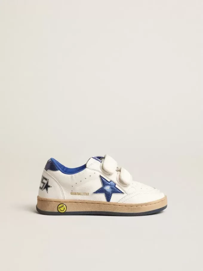 Young Ball Star mit blauem Metallic-Lederstern und Fersenlasche