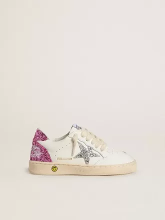 Young Ball Star mit silbernem Glitzerstern und rosa Glitzer-Fersenlasche