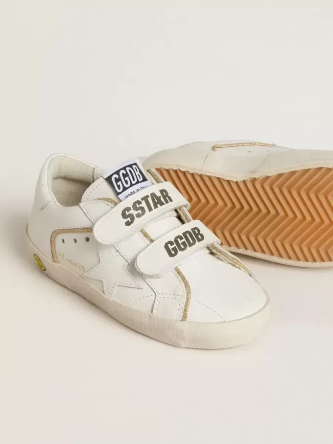 Young Old School aus weißem Leder mit goldenen Details