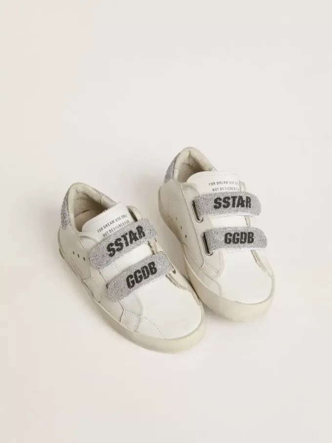 Young Old School aus weißem Leder mit silbernem Swarovski-Kristall-Fersenriemen und Riemen