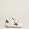 Young Old School mit schwarzem Lederstern mit Schlangenprint und blauem Absatz